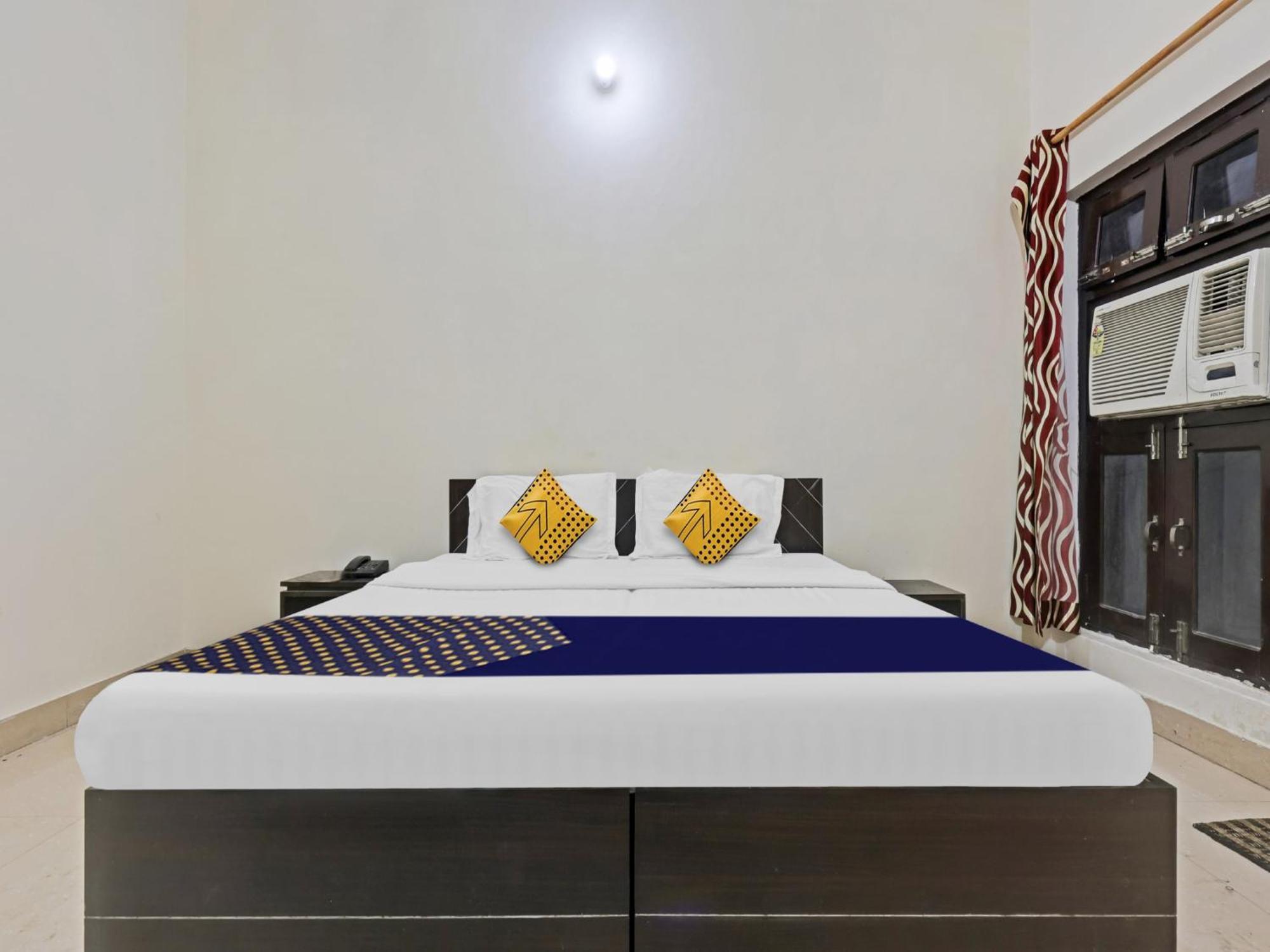 Spot On 81167 Hotel Asdr Rudrapur Екстер'єр фото